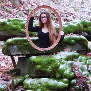 Meet your Posher, Abigail